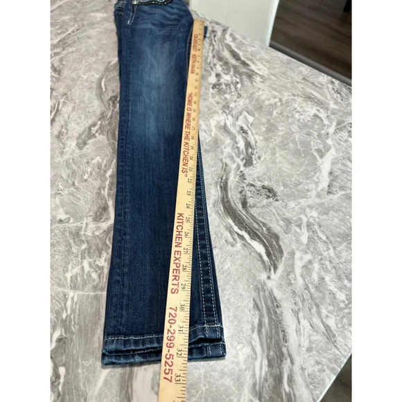 Women's Miss Me Jeans Size 26 Dark Blue with White Stitching - Picture 13 of 13